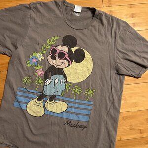Vintage Disney Mickey And Friends Retro T-Shirt